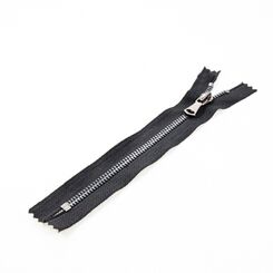 Молния 18 см мeталлическая тип 5, неразъемная, слайдер НН-2443, звено корн ч.никель